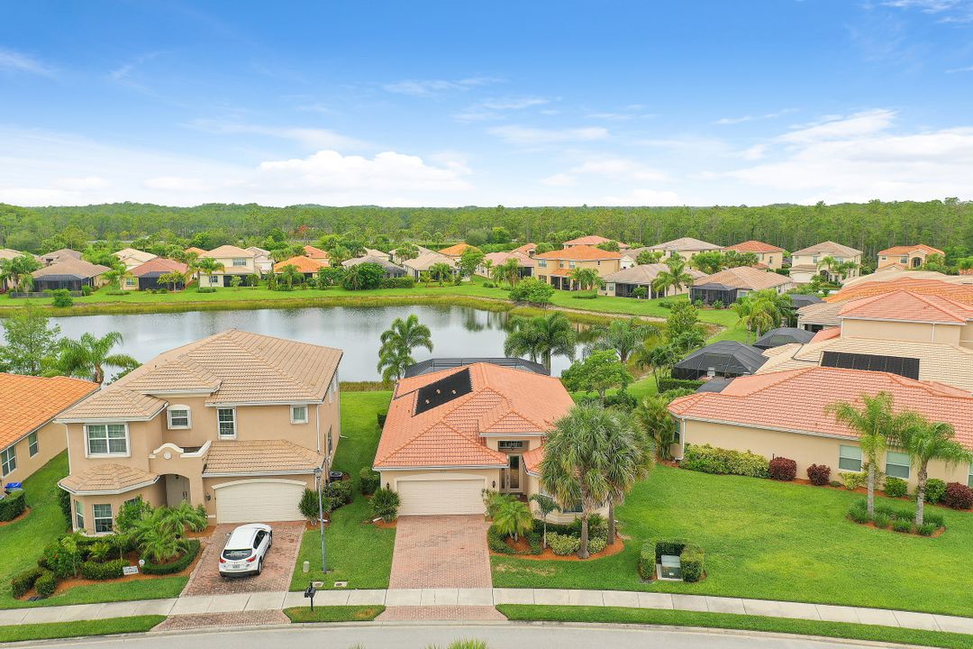 10119 Mimosa Silk Dr, Fort Myers, FL 33913