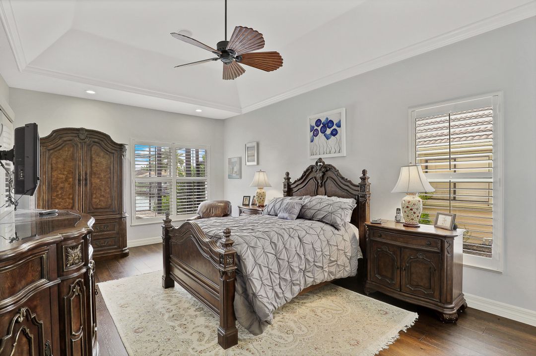 99 Gulfport Ct, Marco Island, FL 34145