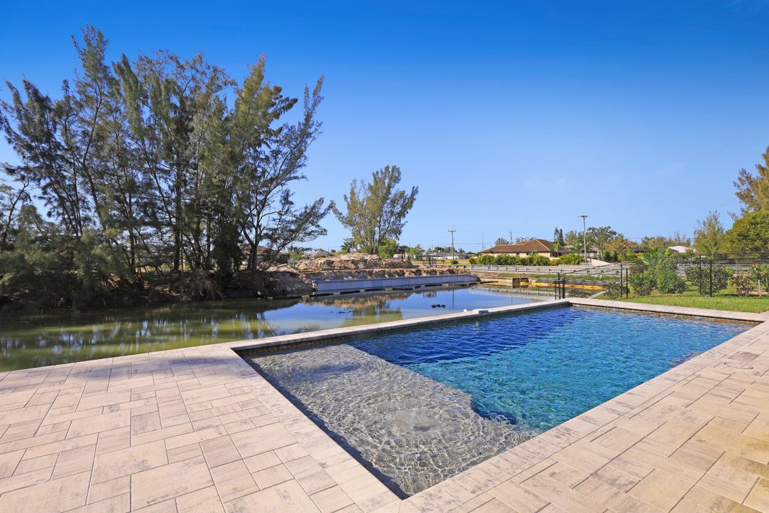 1524 SW 28th St, Cape Coral, FL 33914