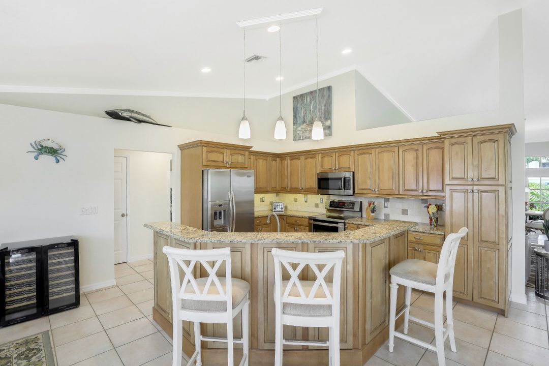 171 Shorecrest Ct, Marco Island, FL 34145