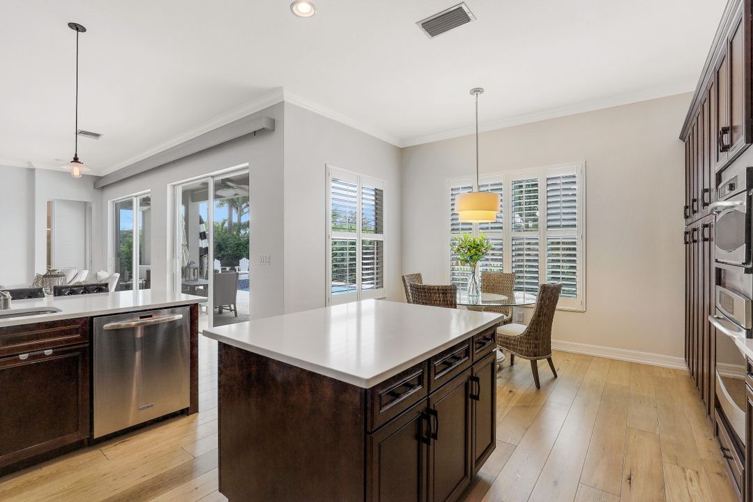 6558 Monterey Point, Naples, FL 34105