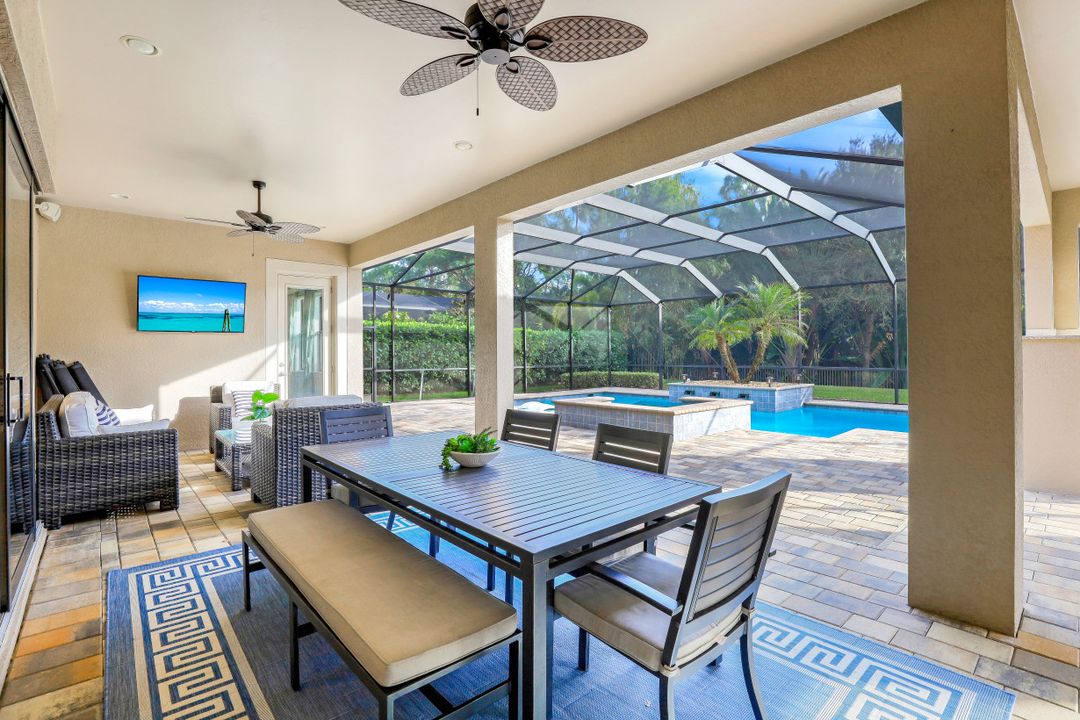 1600 Mockingbird Dr, Naples, FL 34120