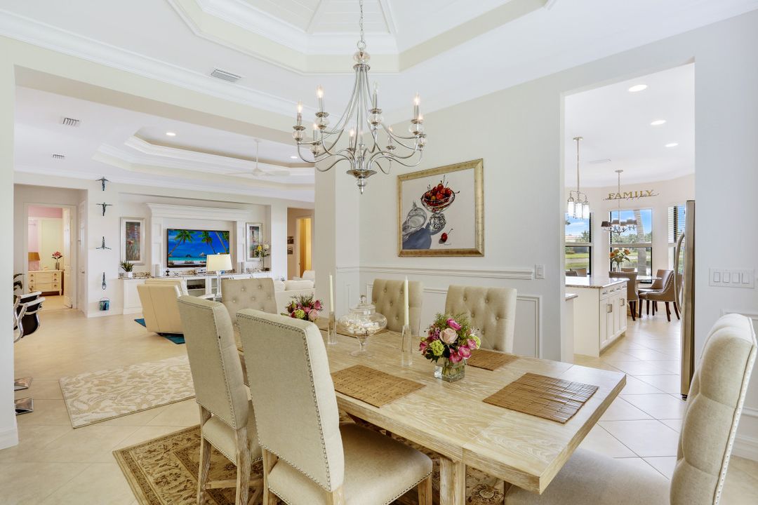 3883 Gibralter Dr, Naples, FL 34119