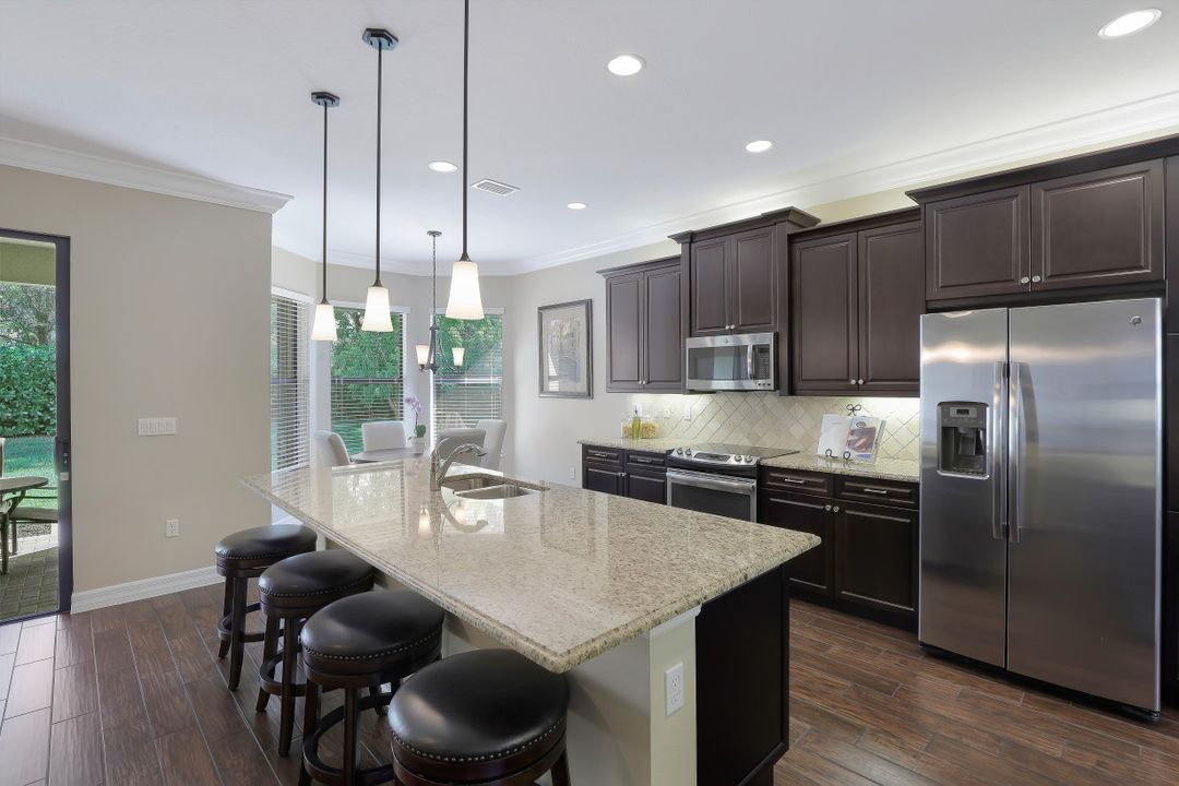 3271 Pacific Dr, Naples, FL 34119