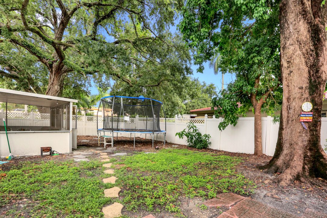 4747 McGregor Blvd, Fort Myers, FL 33901