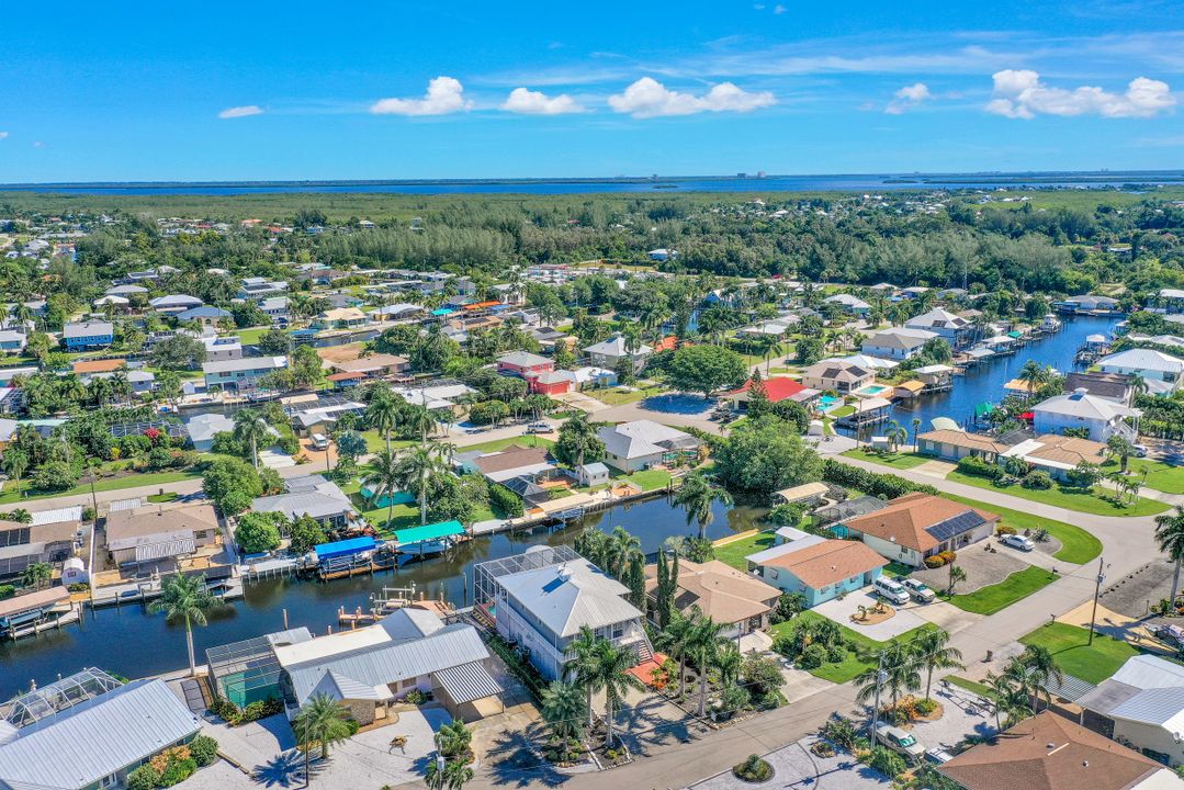 3706 Ruby Ave, Saint James City, FL 33956