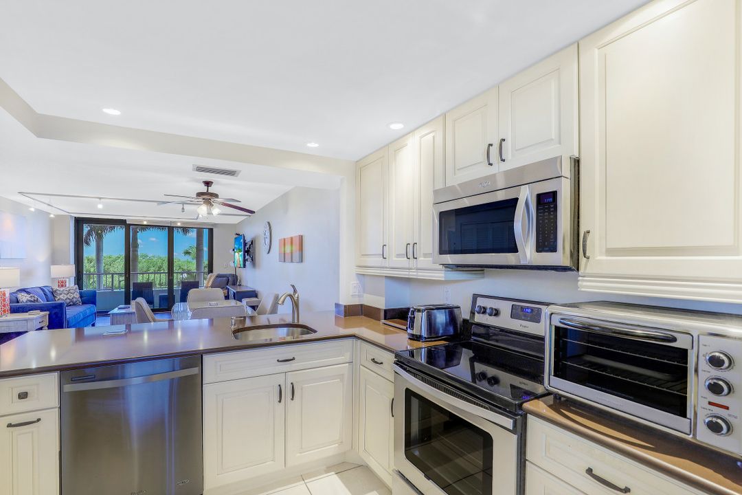 380 Seaview Ct #202, Marco Island, FL 34145