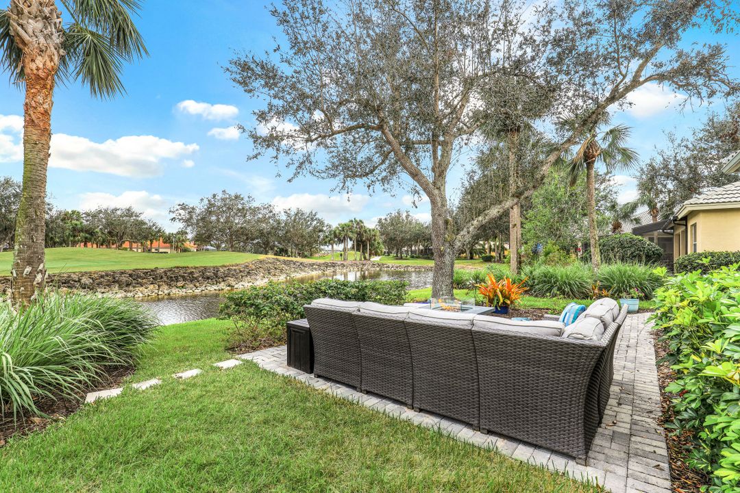 10967 Callaway Greens Ct, Fort Myers, FL 33913