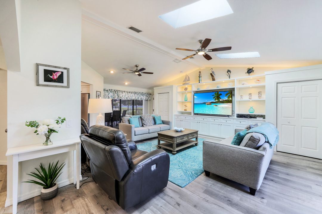 3919 SE 4th Ave, Cape Coral, FL 33904