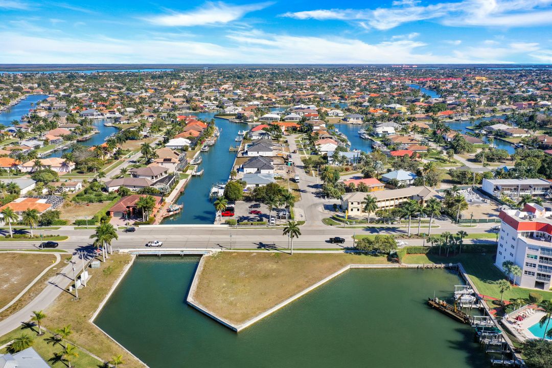 328 N Collier Blvd, Marco Island, FL 34145