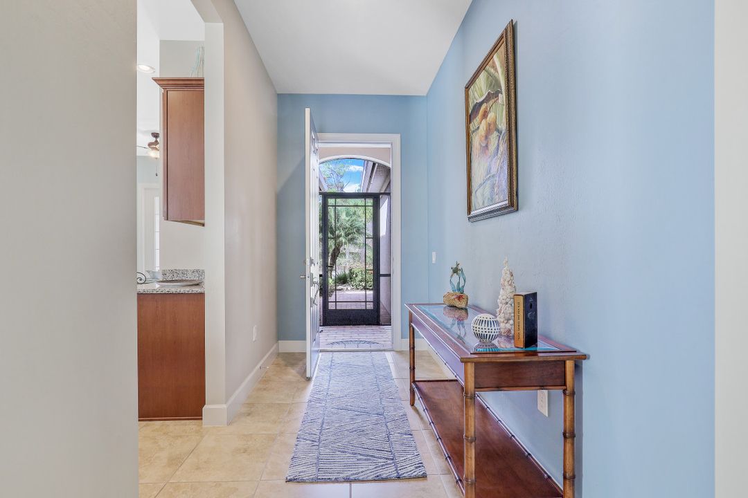 9574 Coquina Cir, Naples, FL 34120