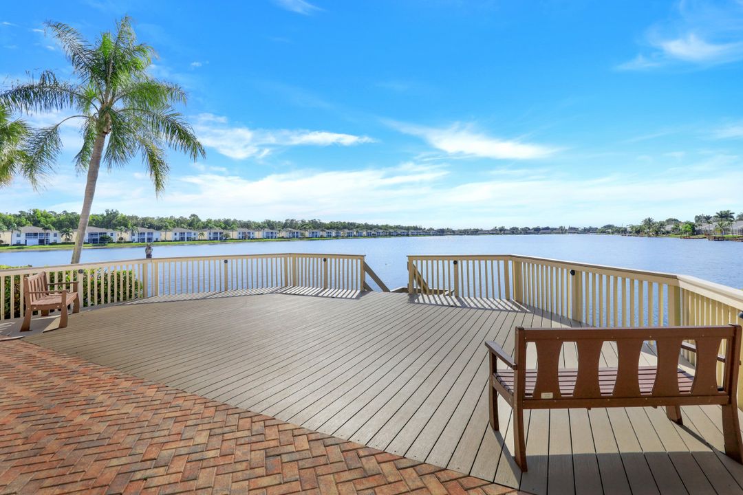 1812 Piccadilly Circus, Naples, FL 34112