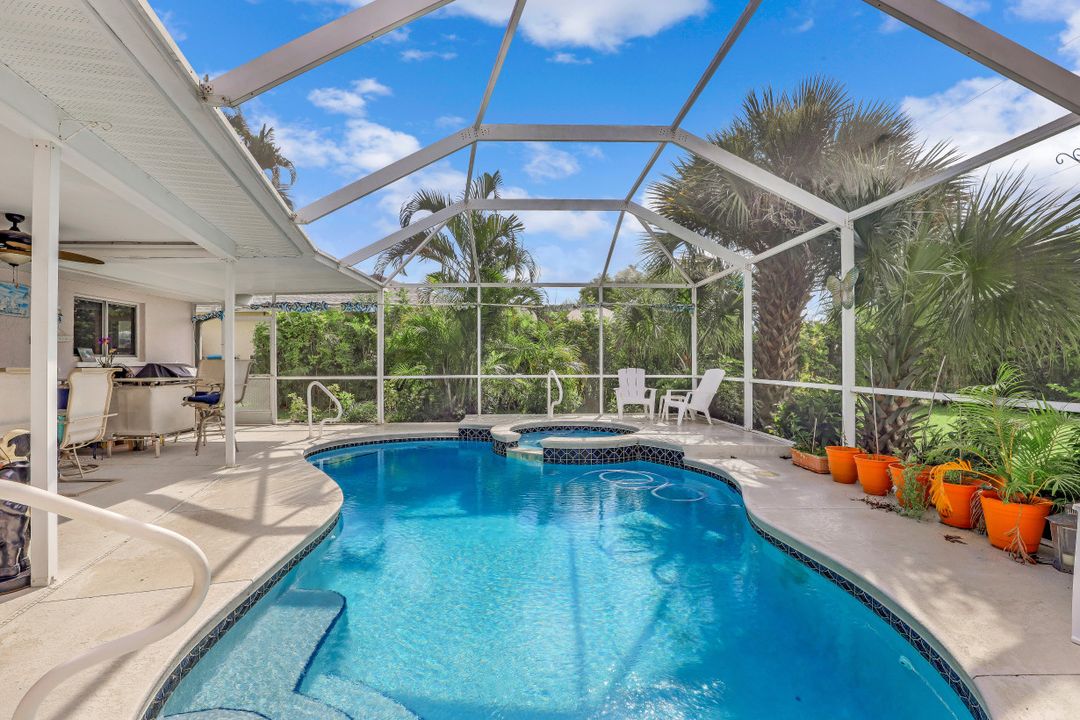 114 SE 7th St, Cape Coral, FL 33990