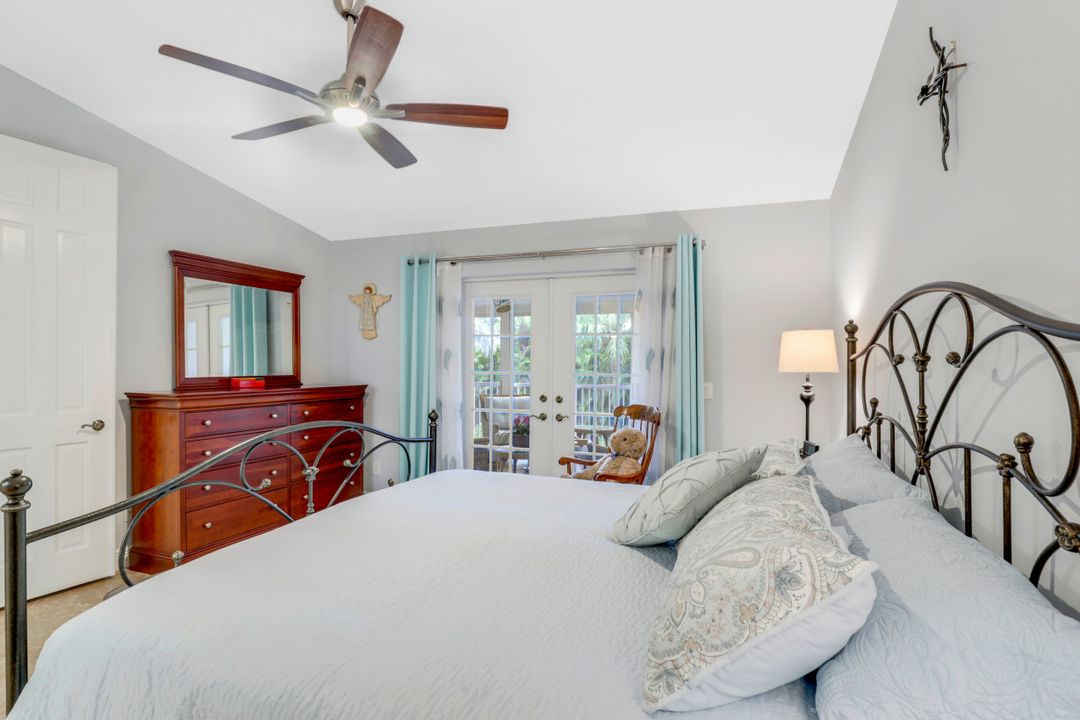 2395 Hidden Lake Dr #8, Naples, FL 34112