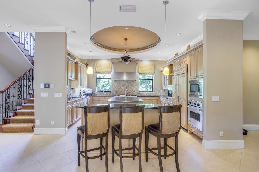 3645 7th Ave NW, Naples, FL 34120