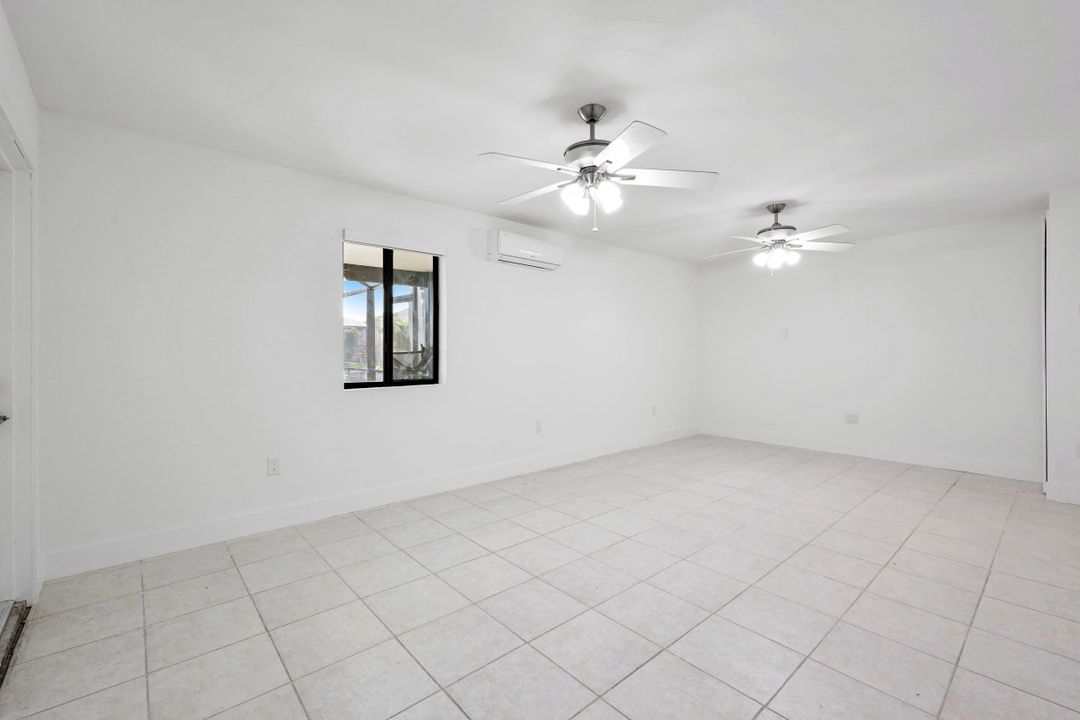 5243 SW 3rd Ave, Cape Coral, FL 33914