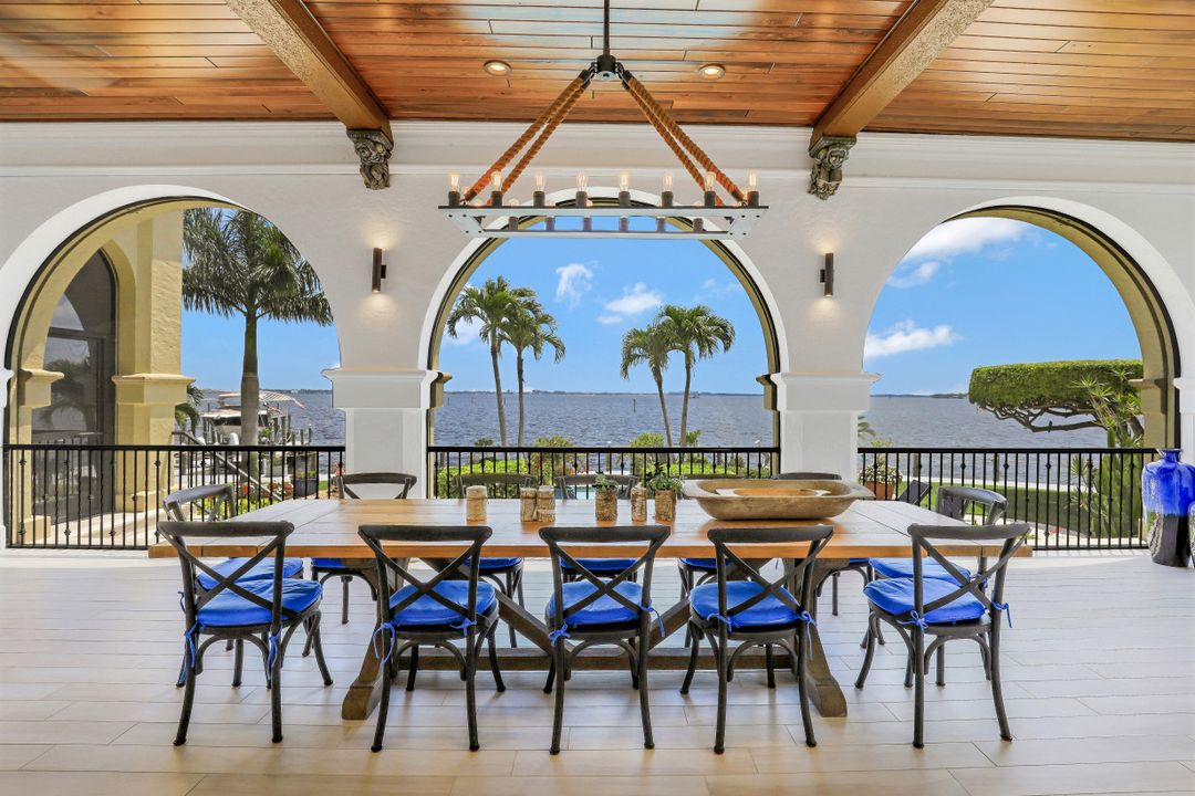 518 Coral Dr, Cape Coral, FL 33904