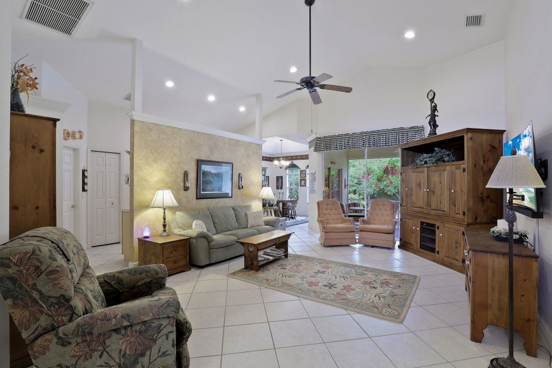 61 1st St, Bonita Springs, FL 34134