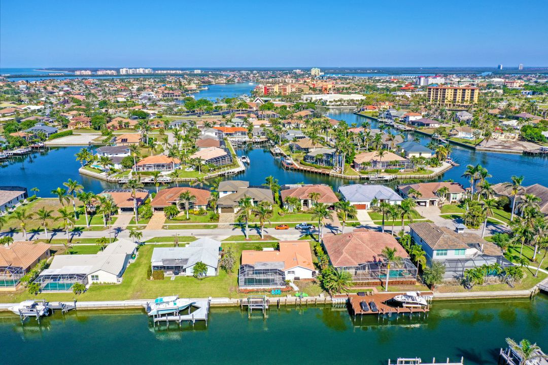 799 Caribbean Ct, Marco Island, FL 34145