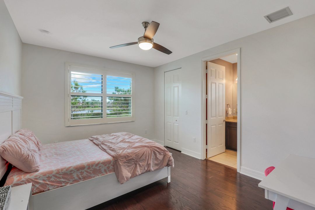 3082 Hudson Ter, Naples, FL 34119