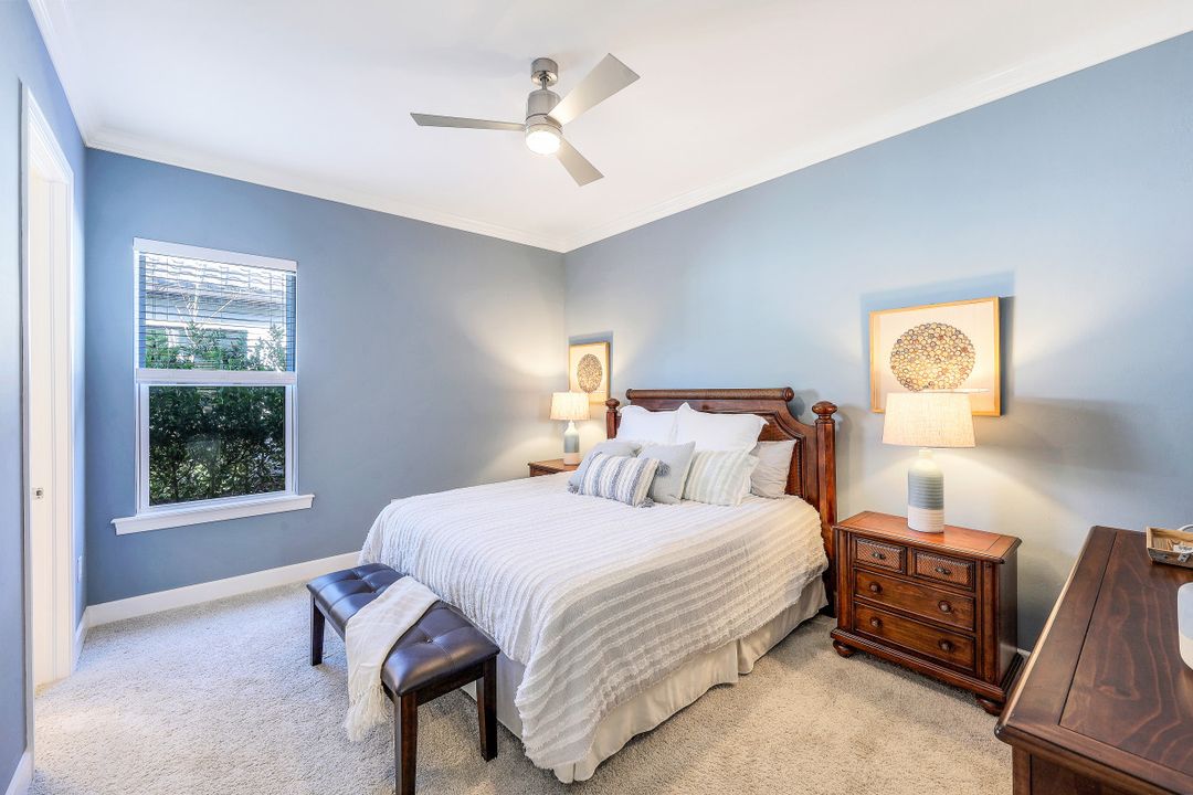 3274 Belon Ln, Naples, FL 34114