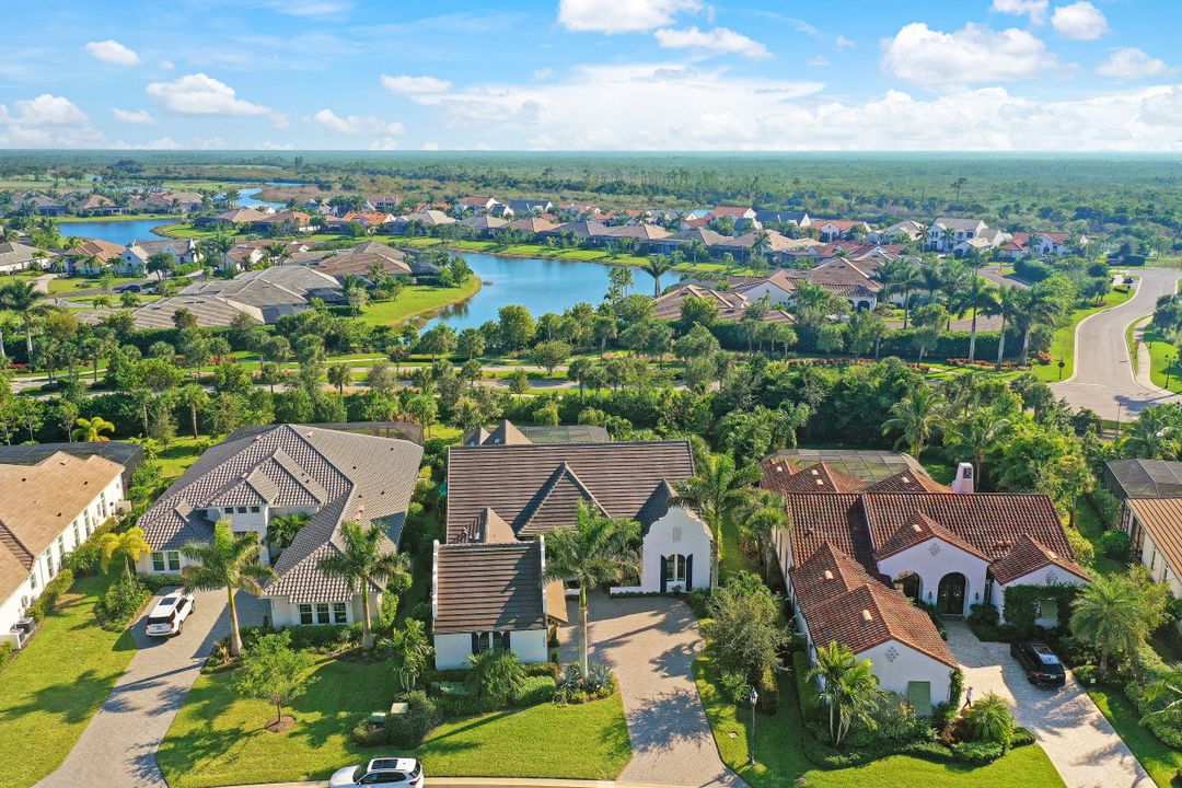 3244 Tavolara Ln, Naples, FL 34114