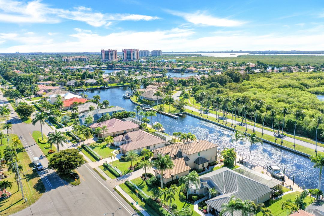 2030 El Dorado Pkwy W, Cape Coral, FL 33914