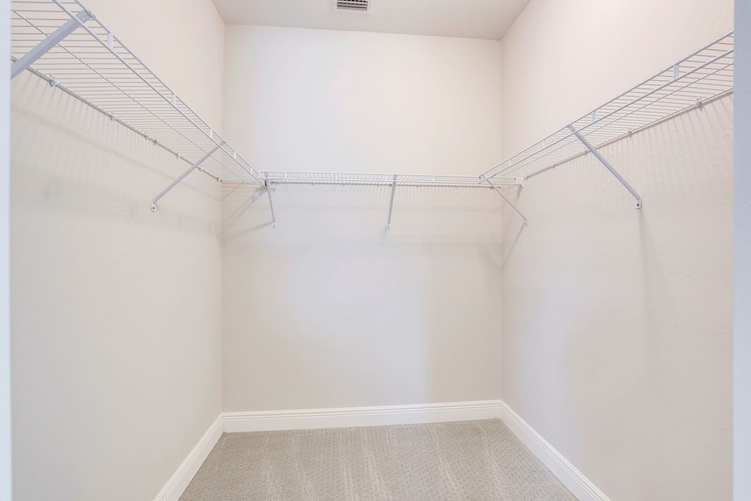 8794 Pigeon KY, Fort Myers, FL 33908