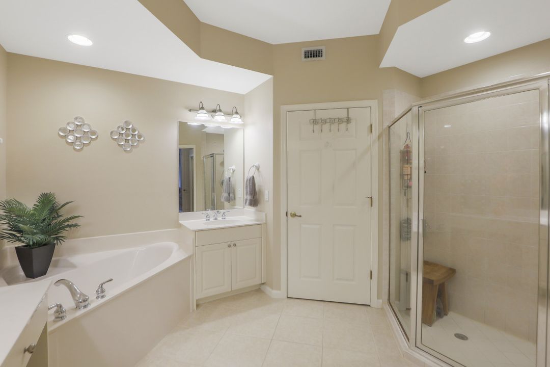 10040 Valiant Ct #101, Fort Myers, FL 33913