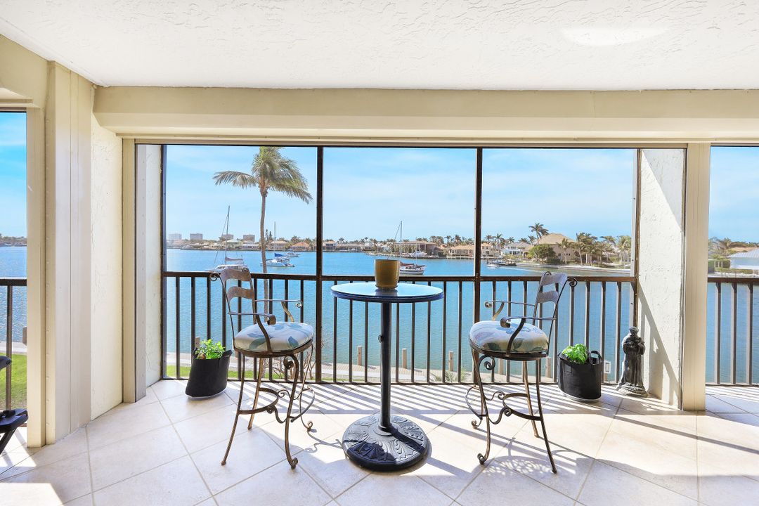 838 W Elkcam Cir #303, Marco Island, FL 34145