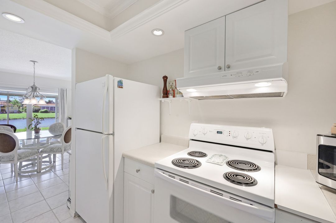 126 Harrison Rd #2, Naples, FL 34112