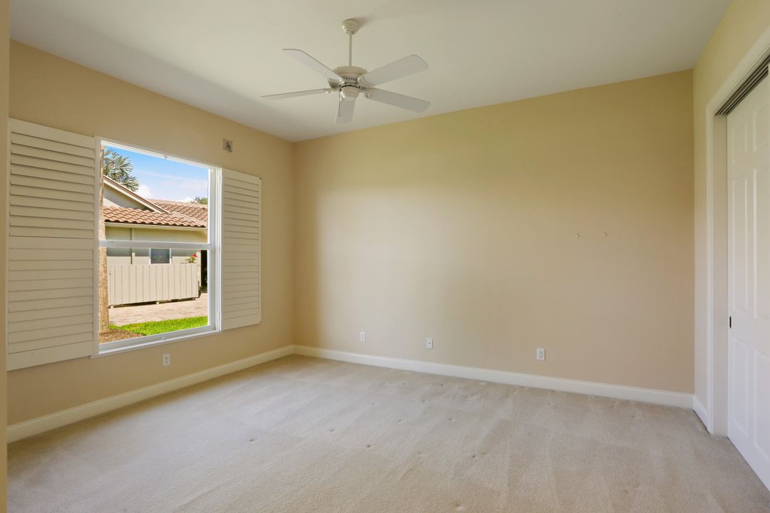 2046 Imperial Cir, Naples, FL 34110