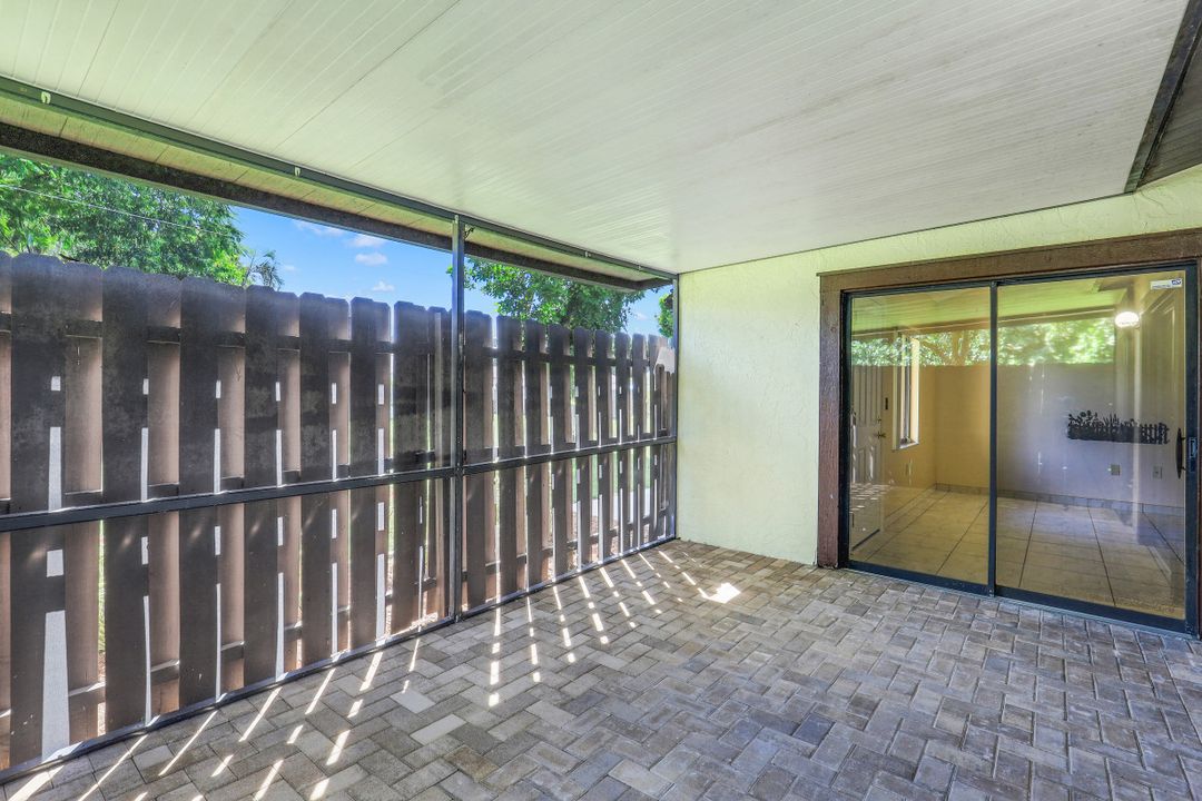 8815 Somerset Blvd, Fort Myers, FL 33919