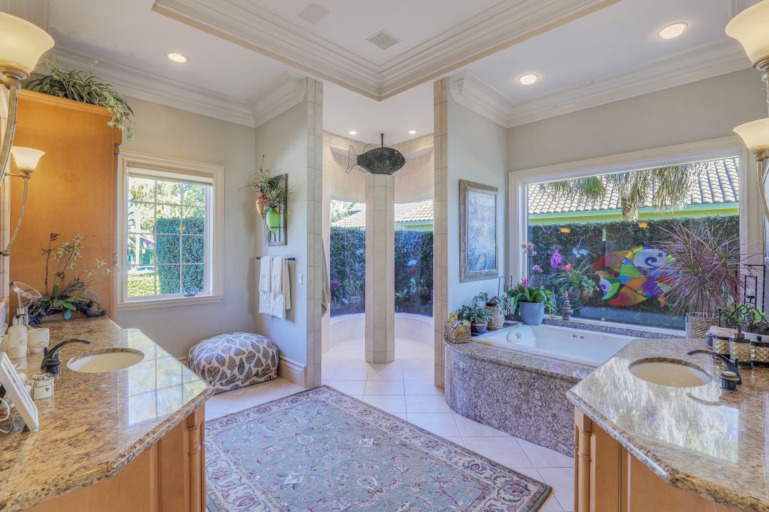 2904 Indigobush Way, Naples, FL 34105