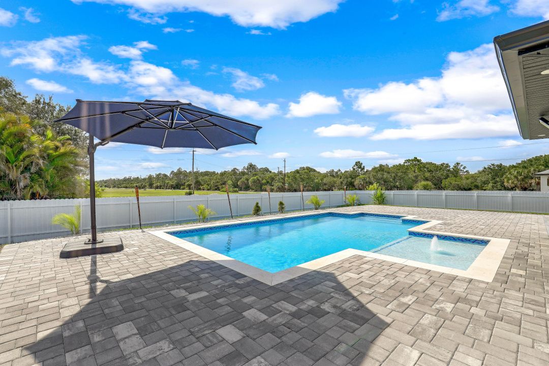 4020 NW 41st Pl, Cape Coral, FL 33993