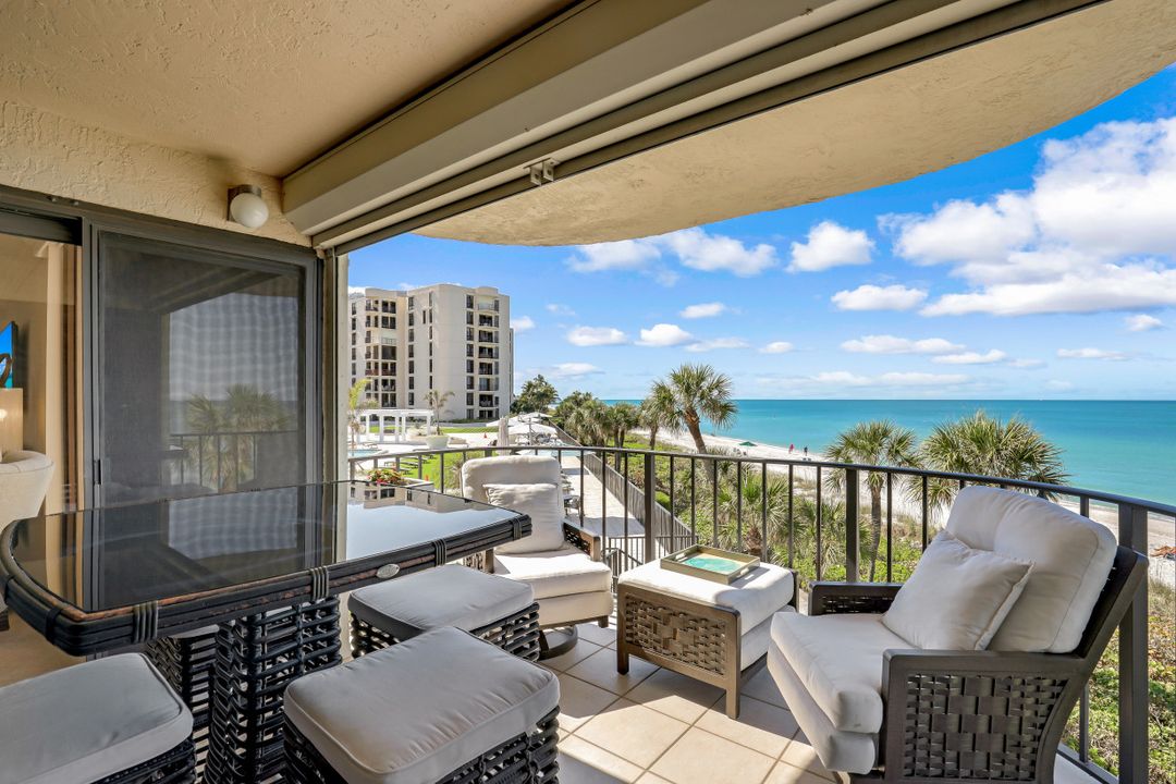 3215 Gulf Shore Blvd N #205, Naples, FL 34103