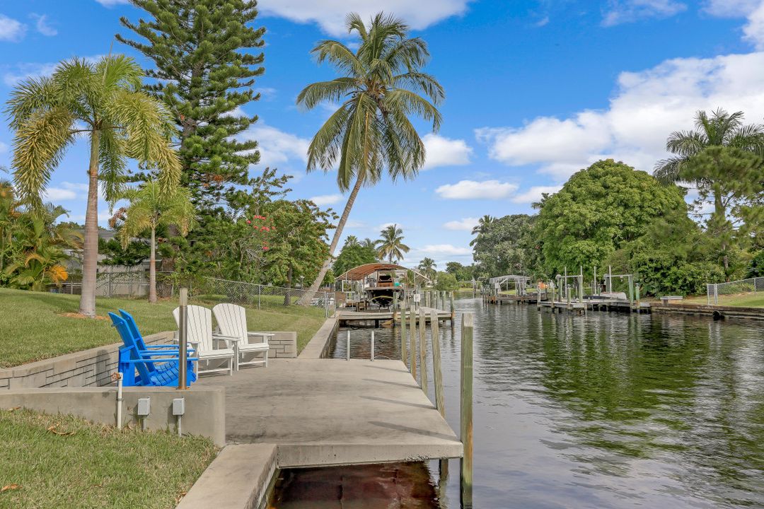 5341 Mikado Ct, Cape Coral, FL 33904