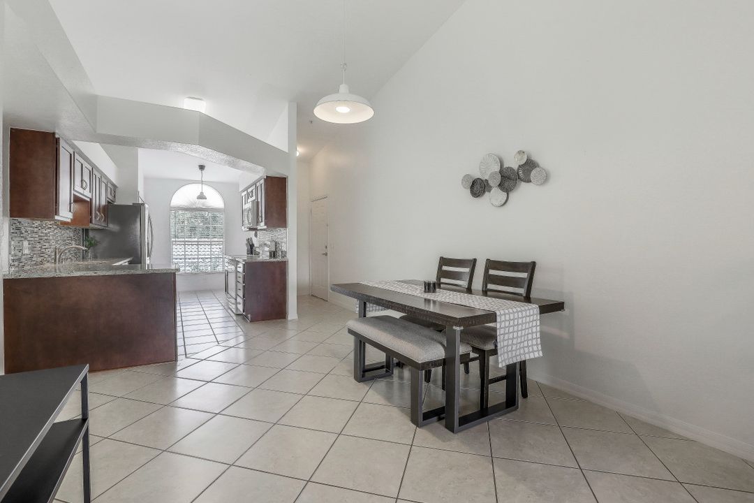 4910 Cougar Ct N #205, Naples, FL 34109