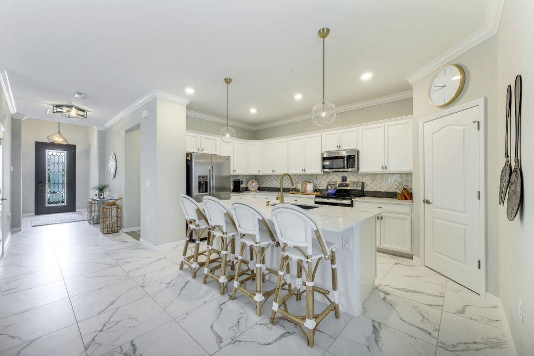 19835 Beechcrest Pl, Estero, FL 33928