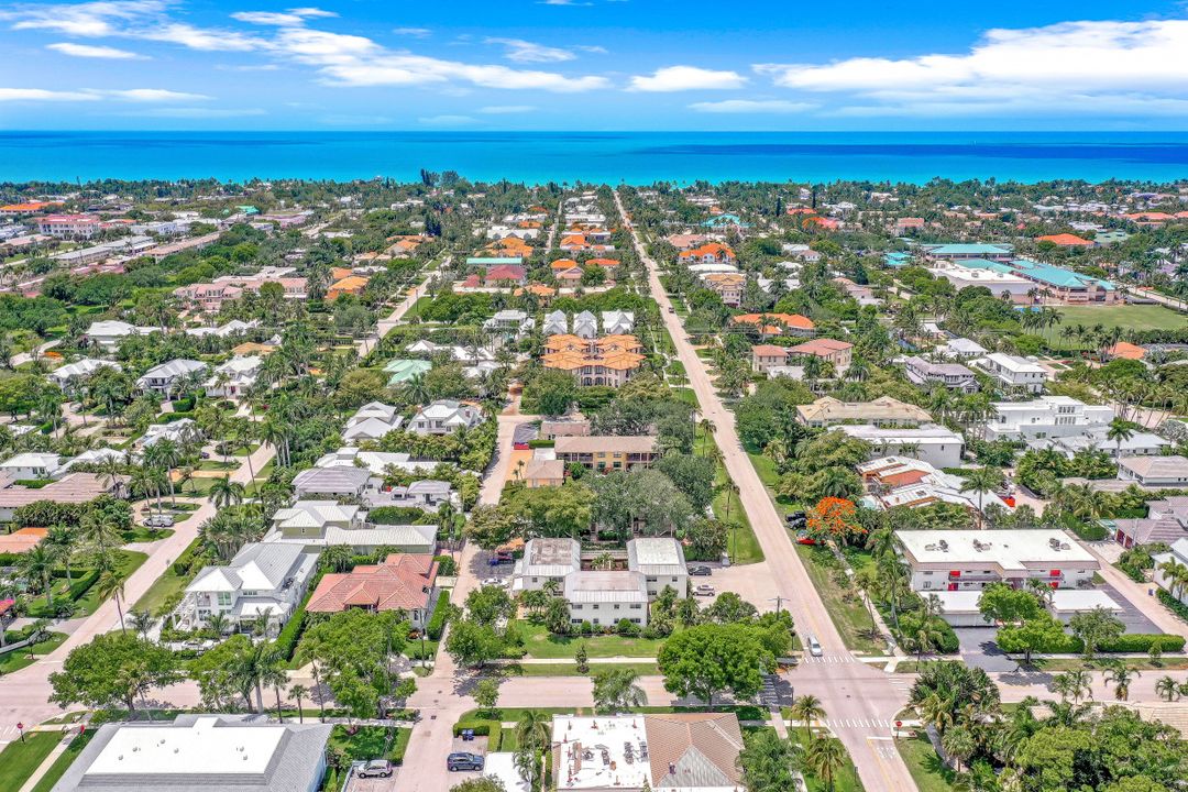 780 10th Ave S #6, Naples, FL 34102