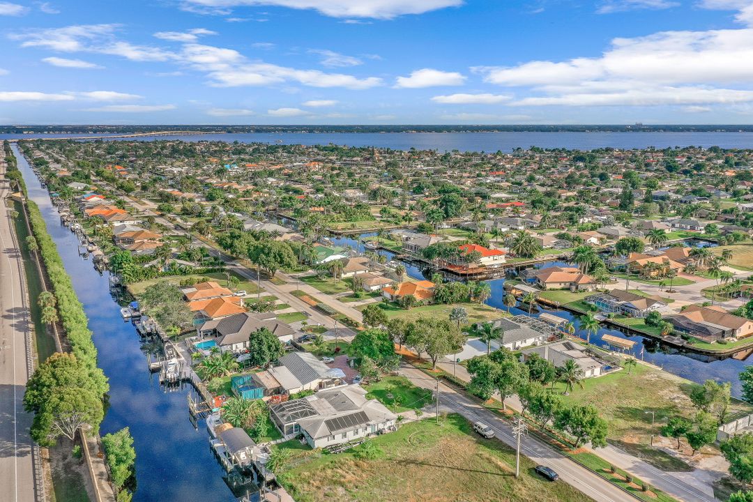 1847 Everest Pkwy, Cape Coral, FL 33904