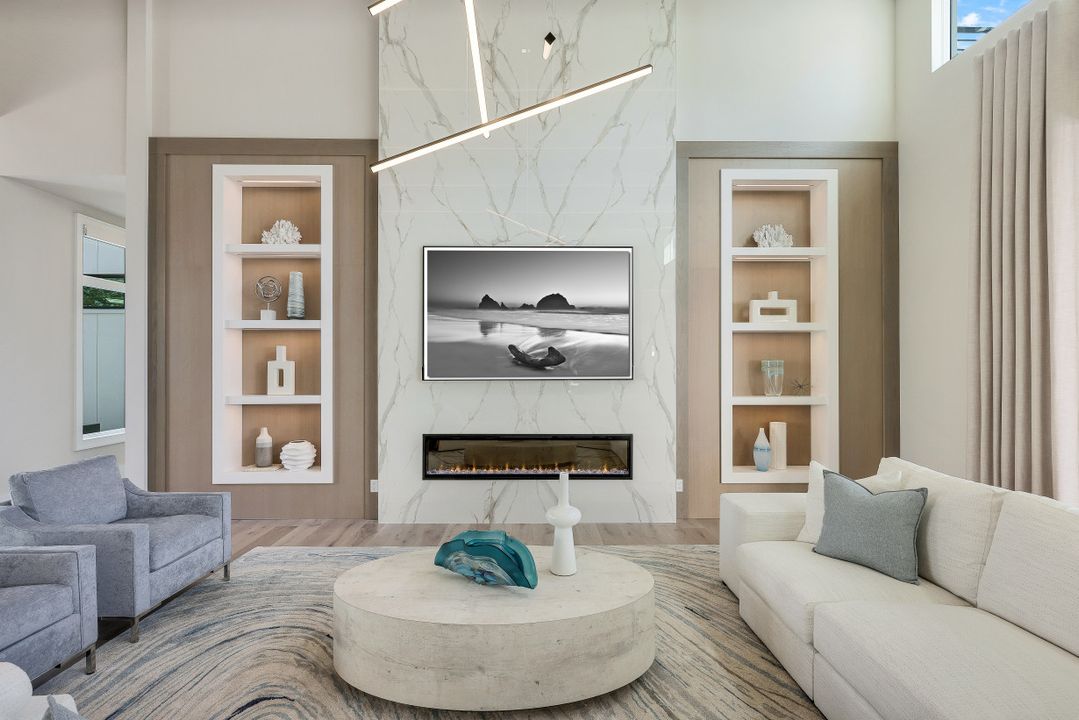 817 Buttonbush Ln, Naples, FL 34108