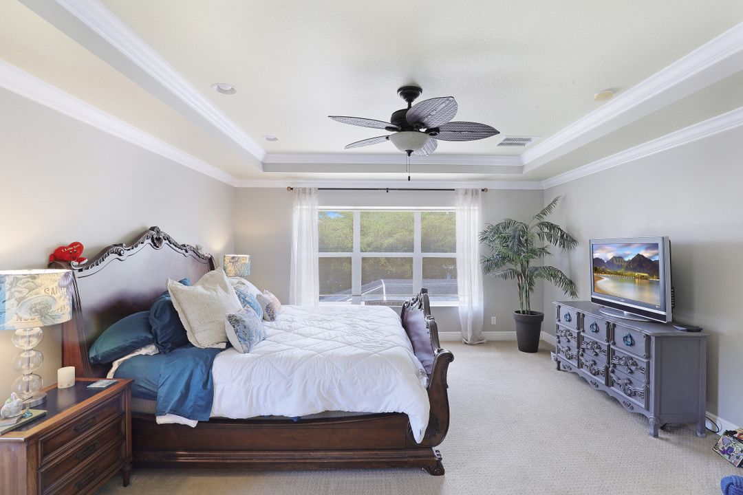 2545 Blackburn Cir, Cape Coral, FL 33991