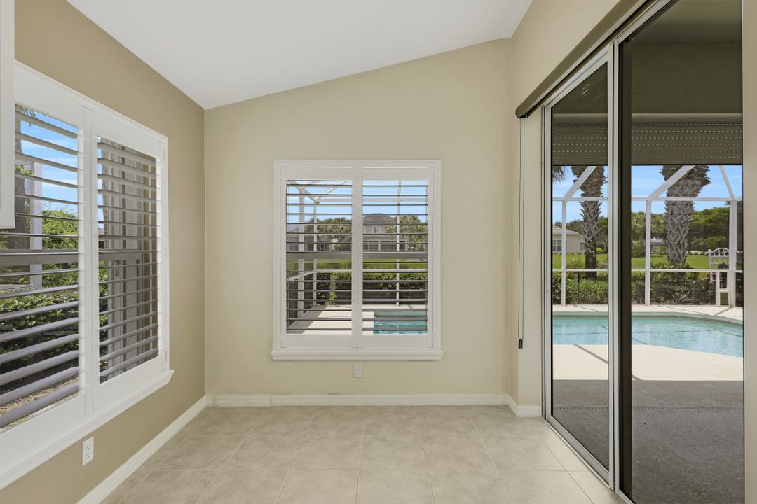 2435 Woodbourne Pl, Cape Coral, FL 33991