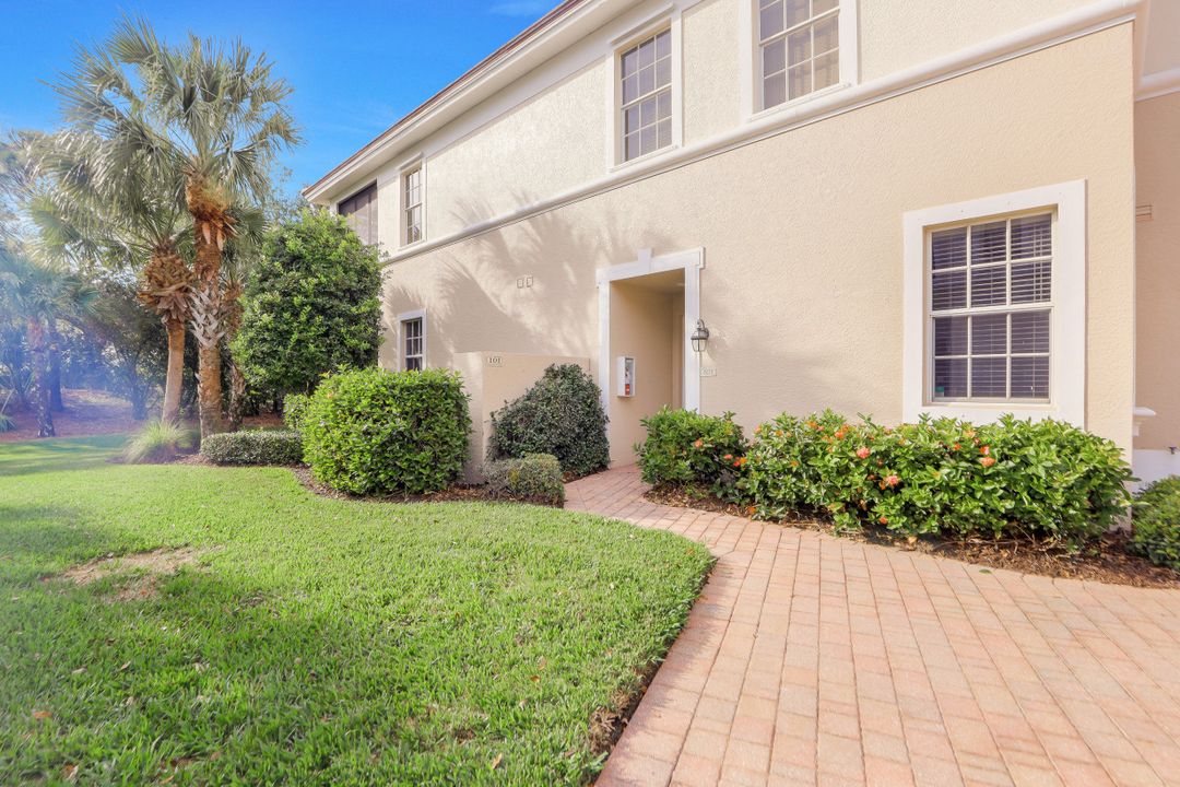 10040 Valiant Ct #101, Fort Myers, FL 33913