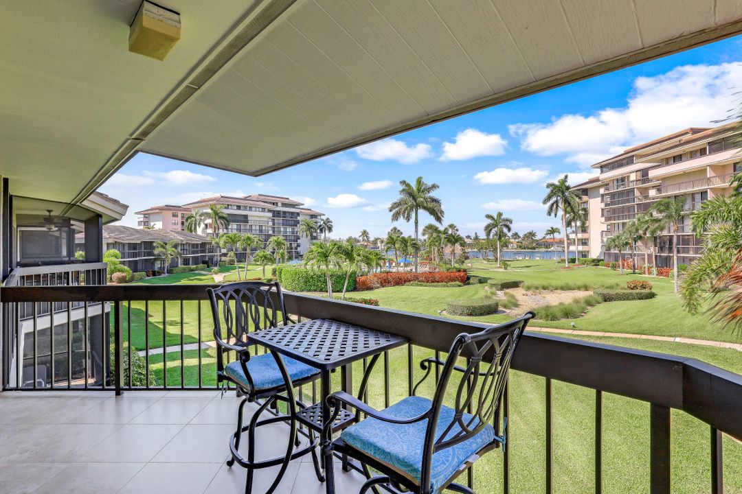 633 Seaview Ct #M-4, Marco Island, FL 34145