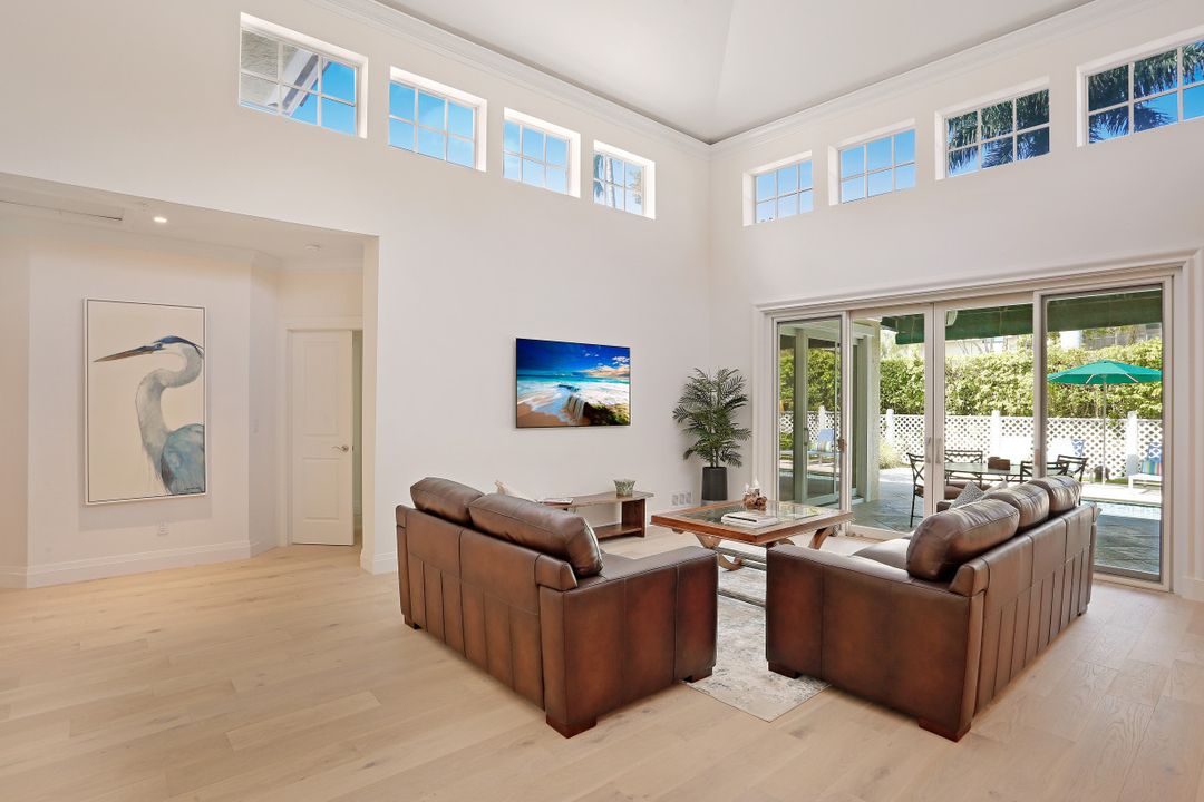 3725 Rachel Ln, Naples, FL 34103