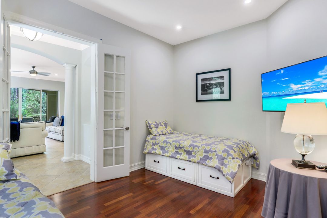 2882 Castillo Ct  #101, Naples, FL 34109