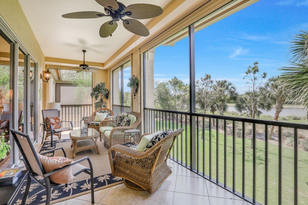 9201 Quartz Ln #202, Naples, FL 34120