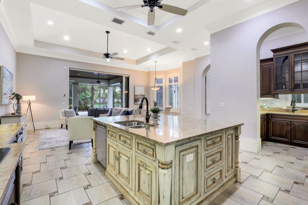 2228 Miramonte Ct, Naples, FL 34105